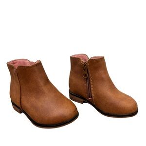 Cat & Jack Size 5 Girls Ankle Boots Brown